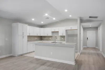 33 Lagos Del Norte, Fort Pierce – sold
