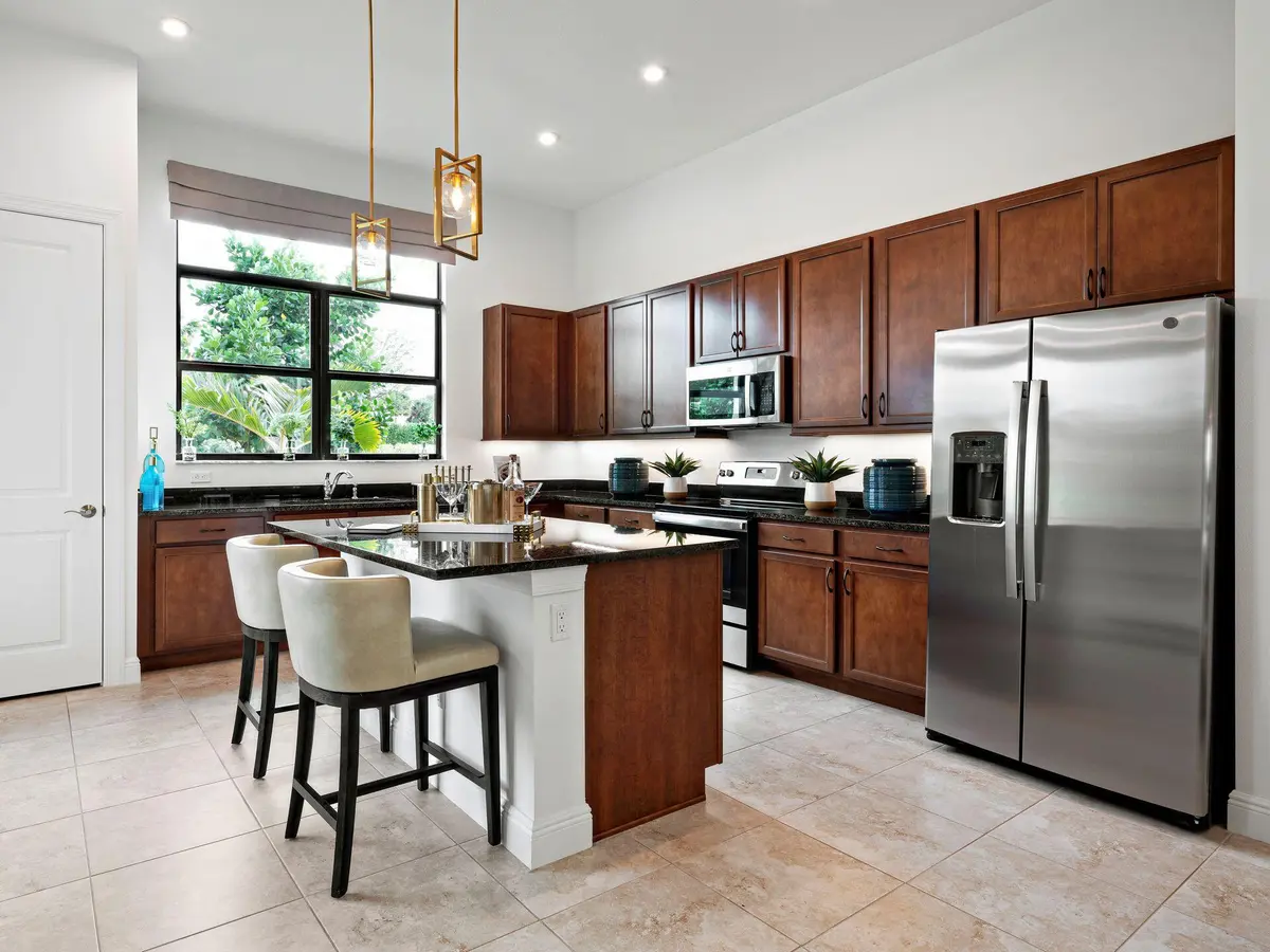 Beverly Model at 4976 Saint Armands Way, Westlake