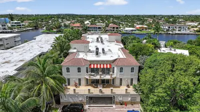 1200 Hillsboro Mile 2203, Hillsboro Beach – sold