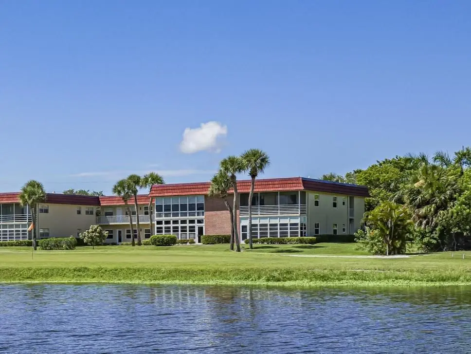 FRONT at 111 Spring Lake Court 106, Vero Beach