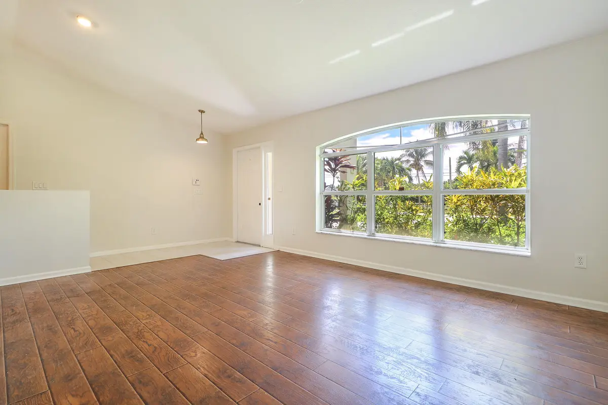 06-Living Room at 7751 162nd Court, Palm Beach Gardens