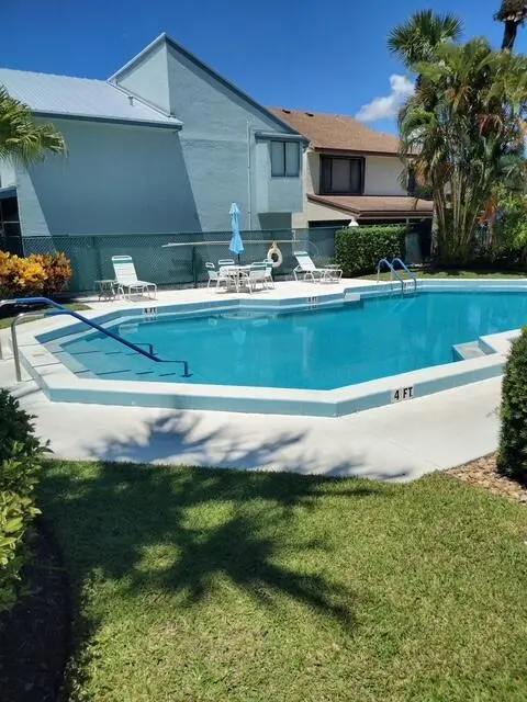 Pool at 950 S Kanner 508, Stuart