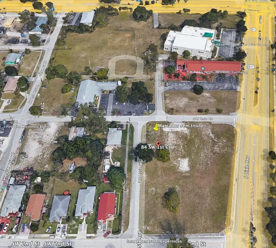 Photo 2 at 84 SW 1 Court, Deerfield Beach