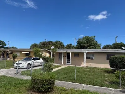 1441 8th Street, West Palm Beach – Single Family Residence for sale