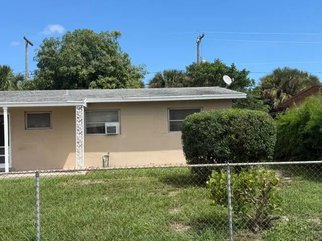 IMG_2255 at 1441 8th Street, West Palm Beach