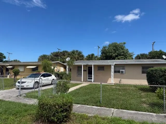 IMG_2250 at 1441 8th Street, West Palm Beach