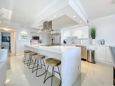 5440 N Ocean Drive 407, Singer Island – sold