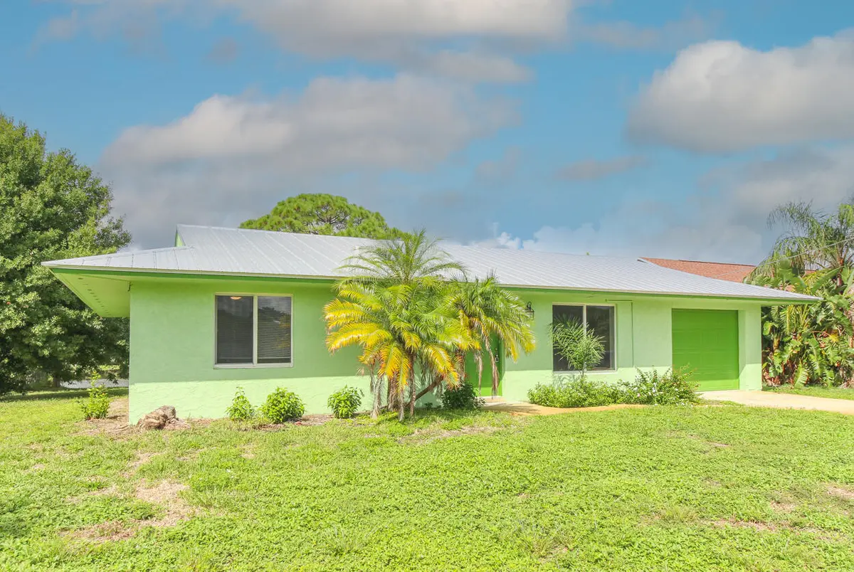Front Left at 431 NE Julia Court, Jensen Beach