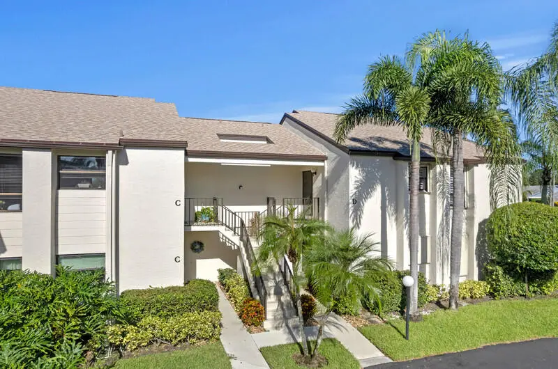 Condo 1 at 702 Wingfoot Drive D, Jupiter