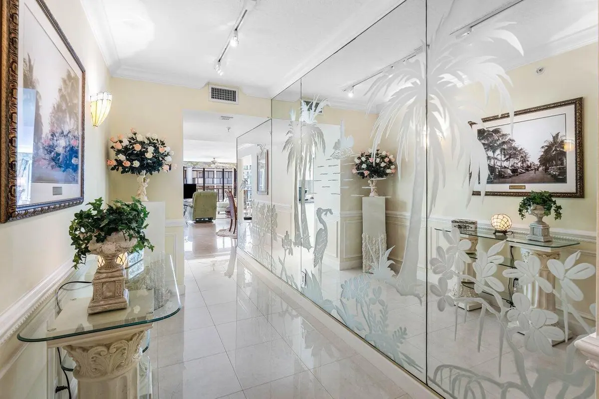 035-3440SouthOceanBoulevard-PalmBeach-FL at 3440 S Ocean Boulevard 508n, Palm Beach