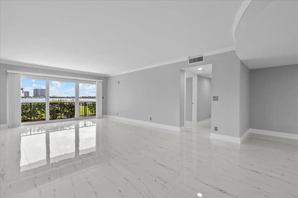 15-JLC_3831 at 3040 Lake Shore Drive 101, Riviera Beach