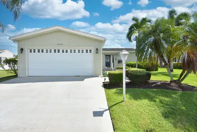 8154 14th Hole Drive, Port St. Lucie – Manufactured Home for sale