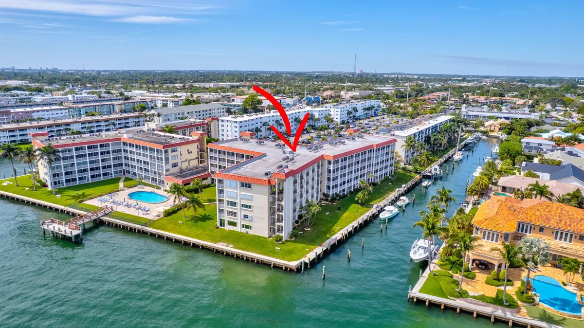 aerial at 105 Paradise Harbour Boulevard 109, North Palm Beach