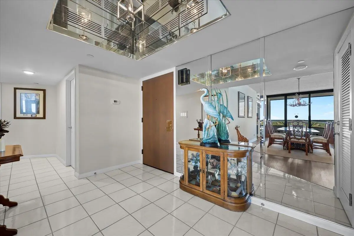 02-LUX_8546 at 100 Lakeshore Drive 1854, North Palm Beach