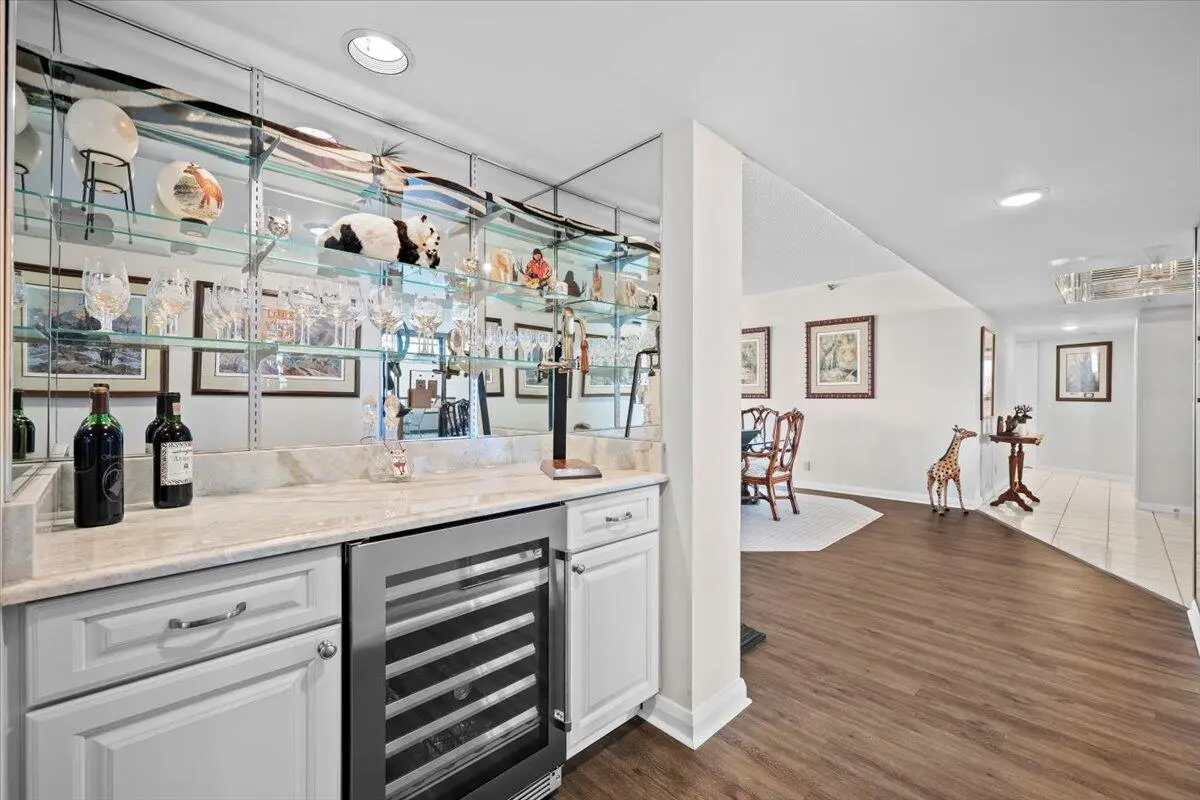 05-LUX_8581 at 100 Lakeshore Drive 1854, North Palm Beach