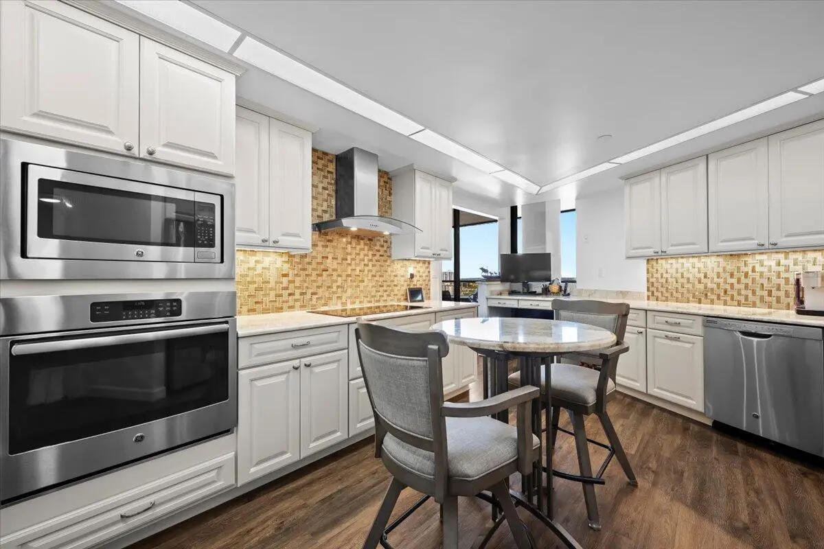 10-LUX_8636 at 100 Lakeshore Drive 1854, North Palm Beach