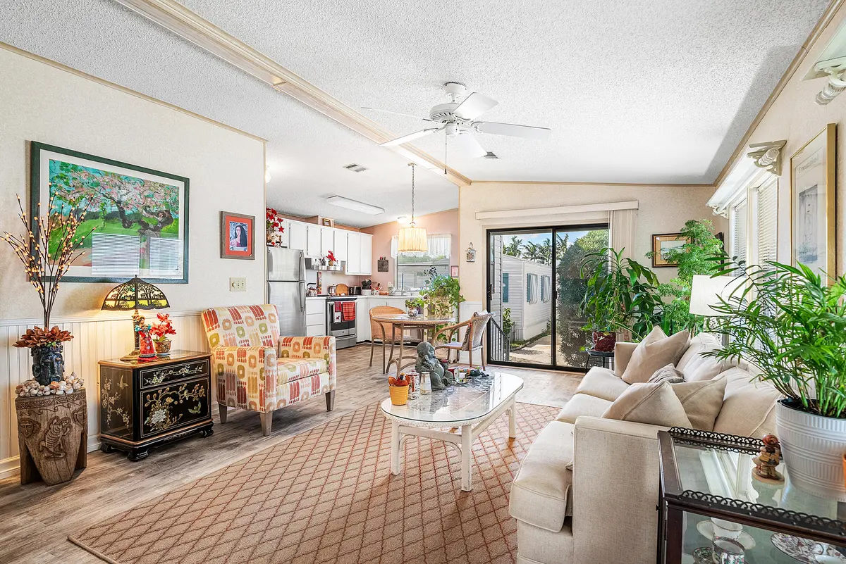 006-4WestCedarDrive-CD4-BrinyBreezes-FL- at 4 East Cedar Drive Cd, Briny Breezes