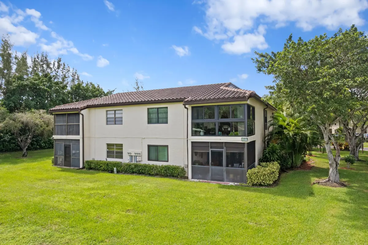 Backyard at 21734 Arriba Real 32b, Boca Raton