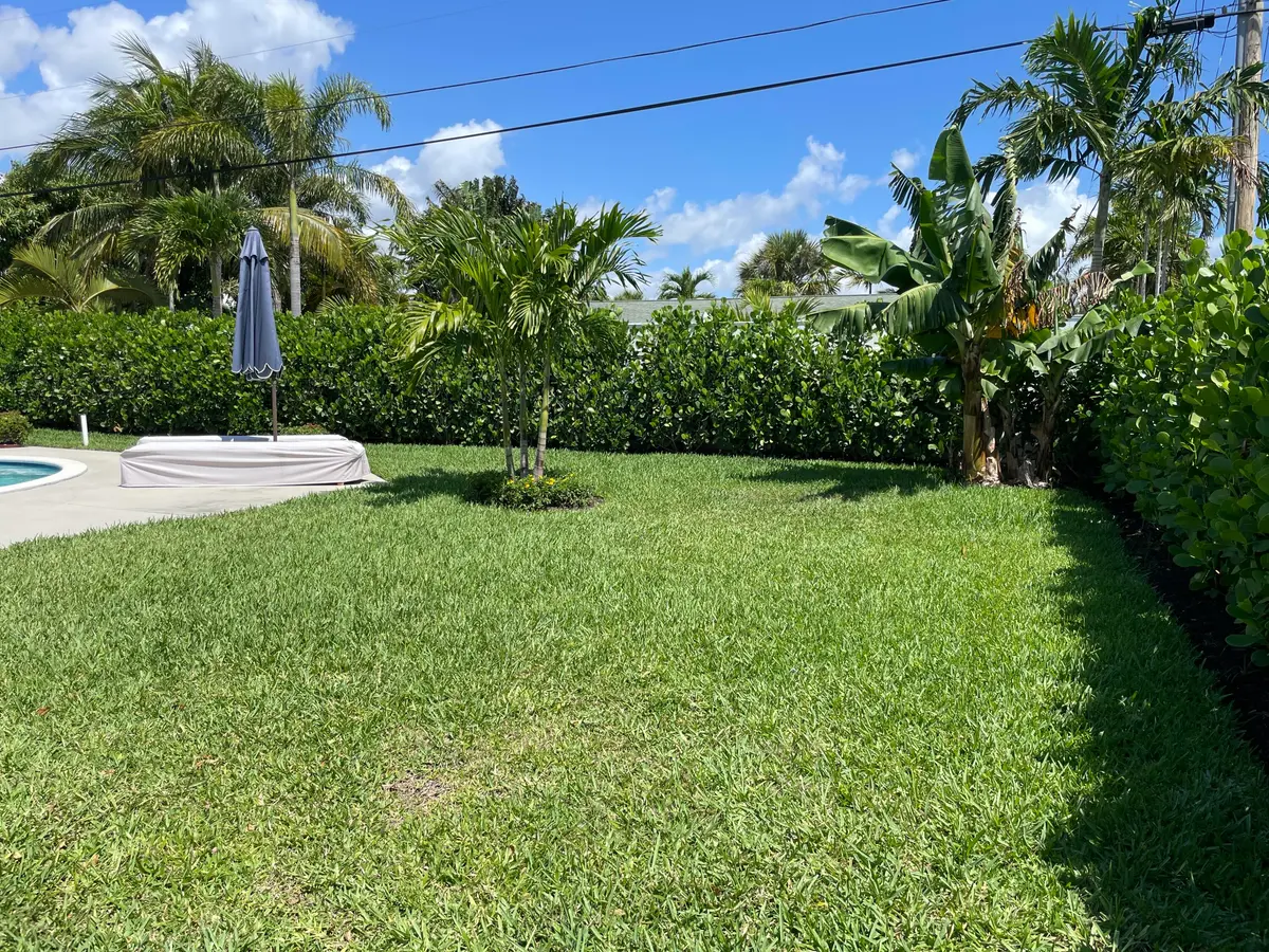 Fenced Yard at 369 Valley Forge Road, West Palm Beach