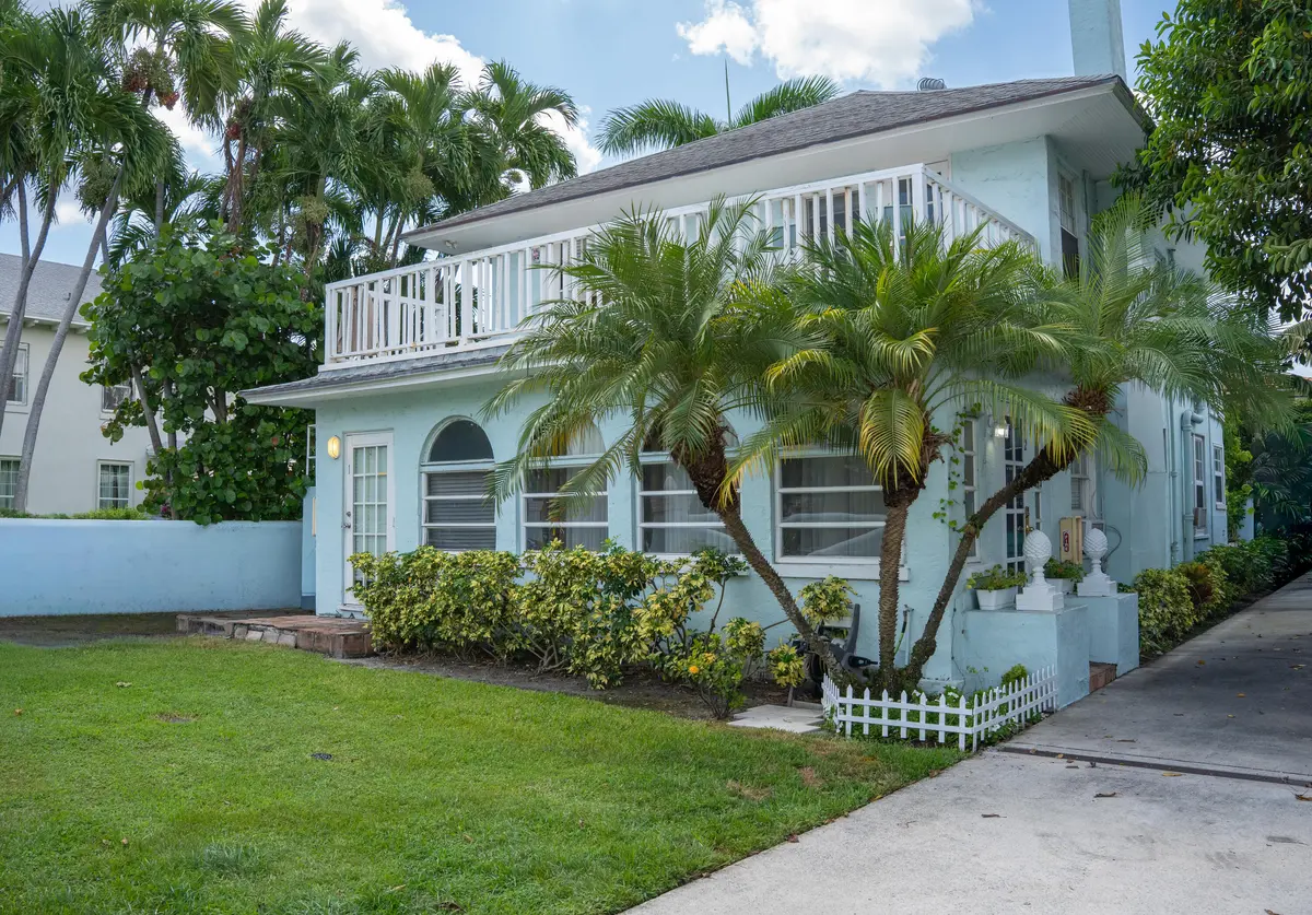 264 Seminole Ave at 264 Seminole Avenue, Palm Beach