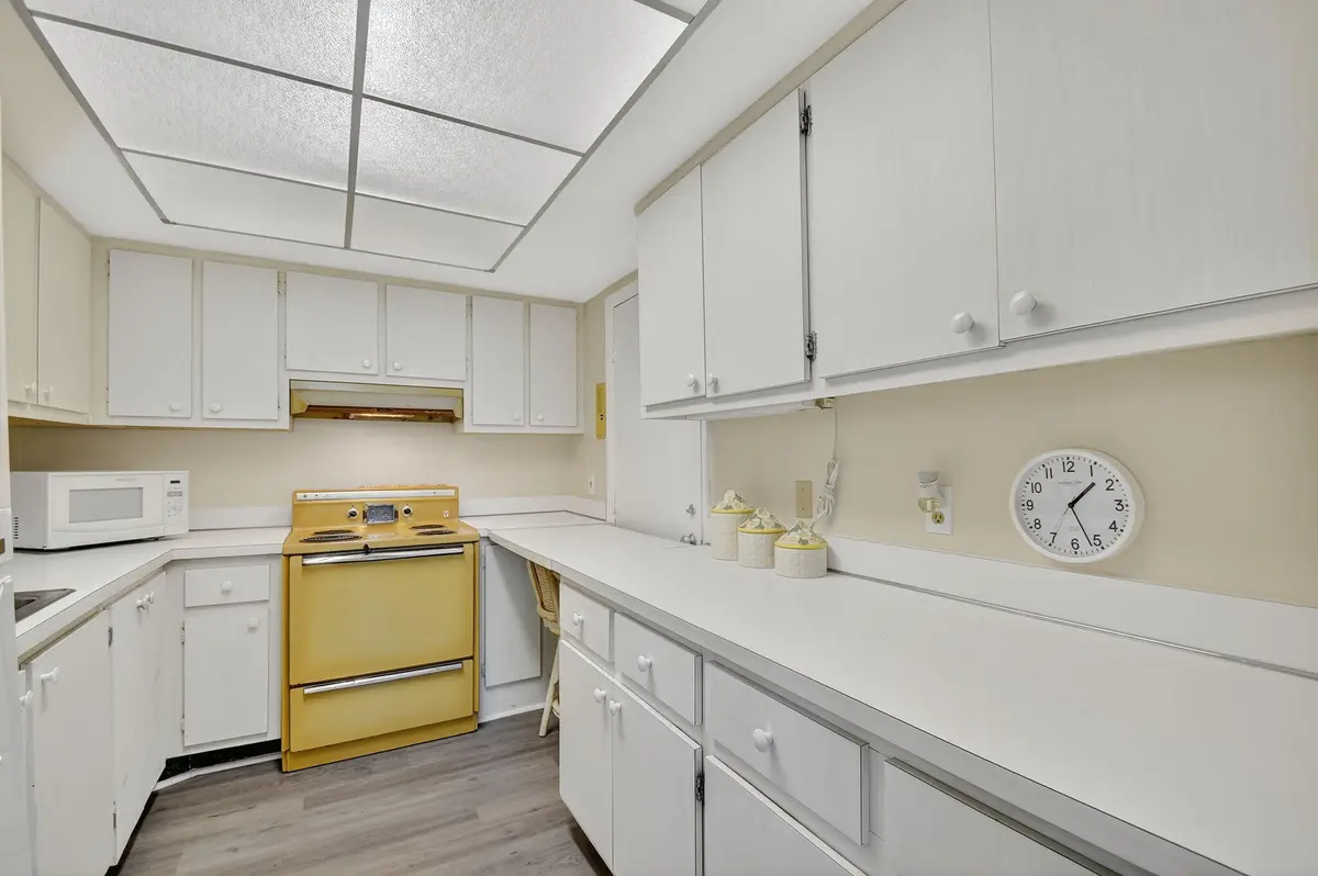 Kitchen at 125 Ocean Avenue 216, Palm Beach Shores