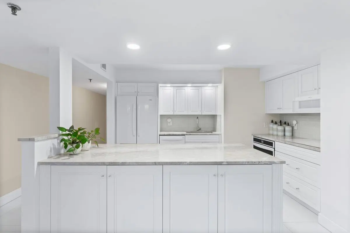 002-3407SouthOceanBoulevard-1D-HighlandB at 3407 S Ocean Boulevard 1d, Highland Beach