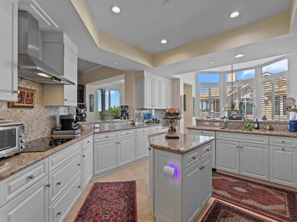 KITCHEN VIEWS at 601 N Swim Club Drive Phb, Indian River Shores