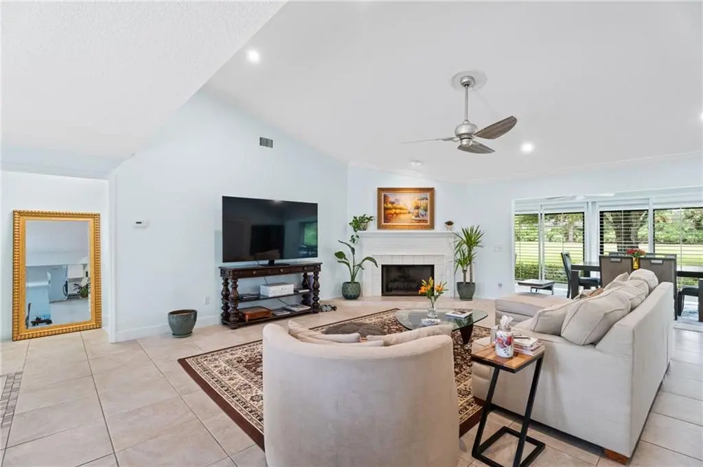 110 Prestwick Circle, Vero Beach, FL – photo 4