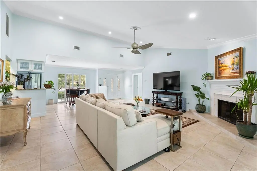 110 Prestwick Circle, Vero Beach, FL – photo 7