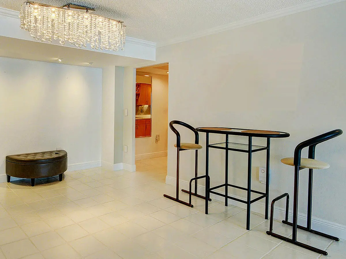 Dining Area at 3460 S Ocean Boulevard 7110, Palm Beach