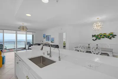 4160 N Highway A1a 902, Hutchinson Island – Condominium for sale