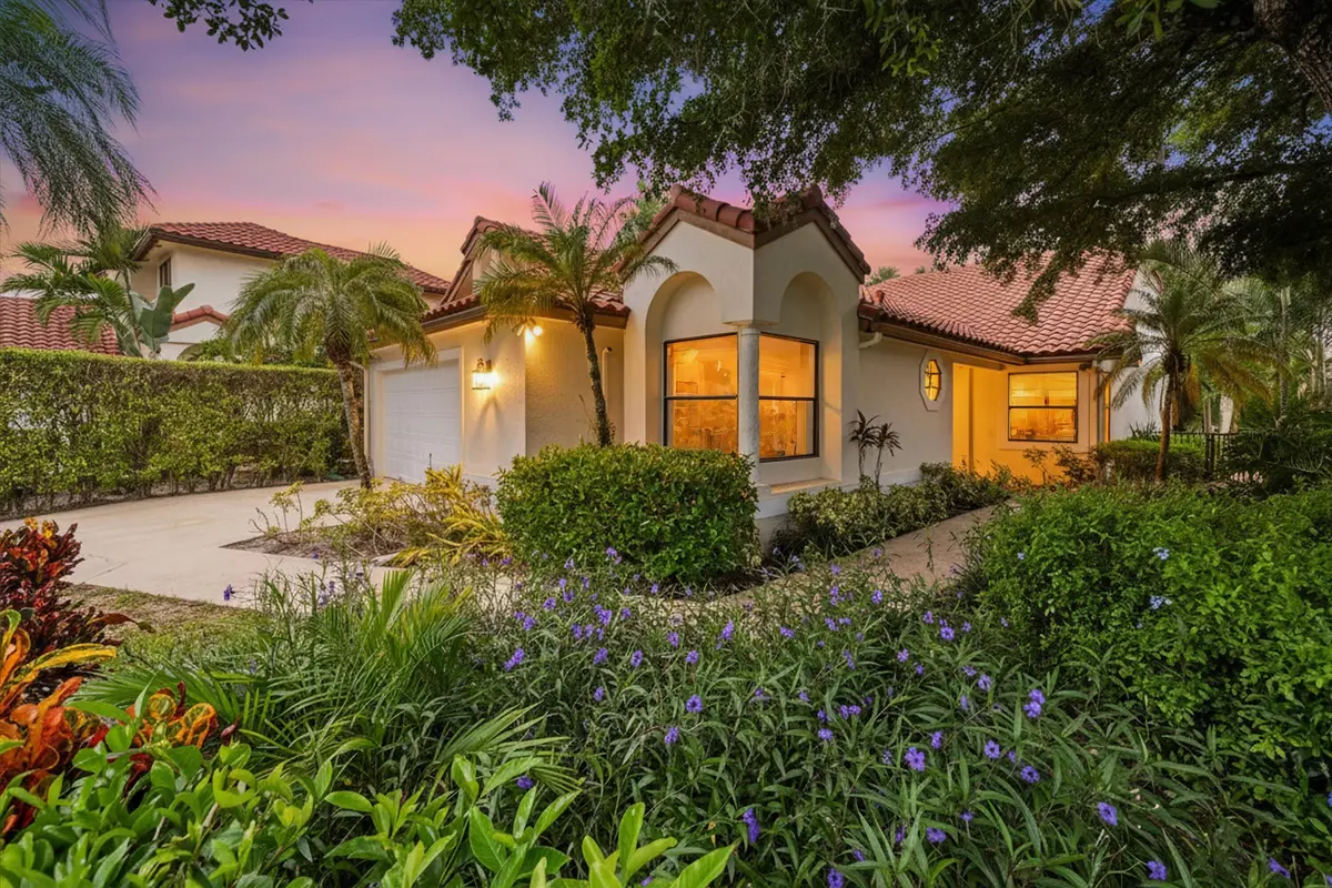 Exterior Front at 1535 Fairway Terrace, West Palm Beach