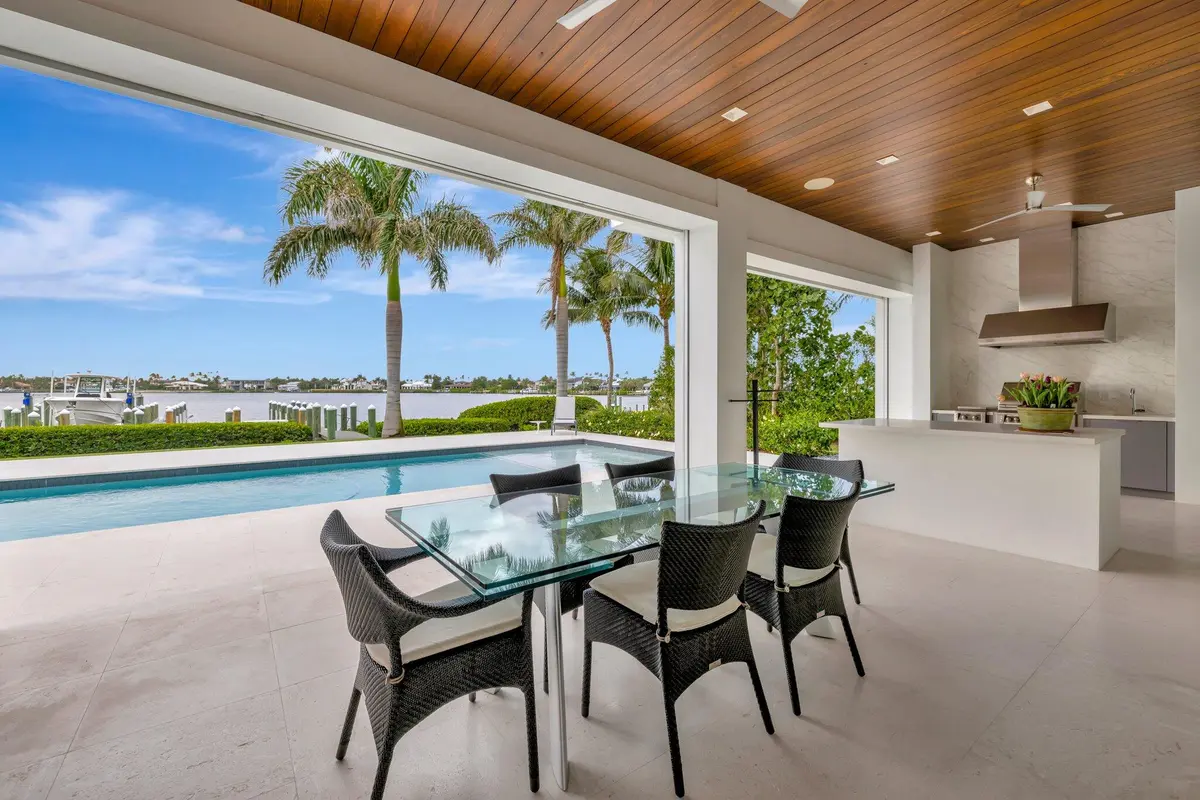 Patio at 6900 SE Harbor Circle, Stuart