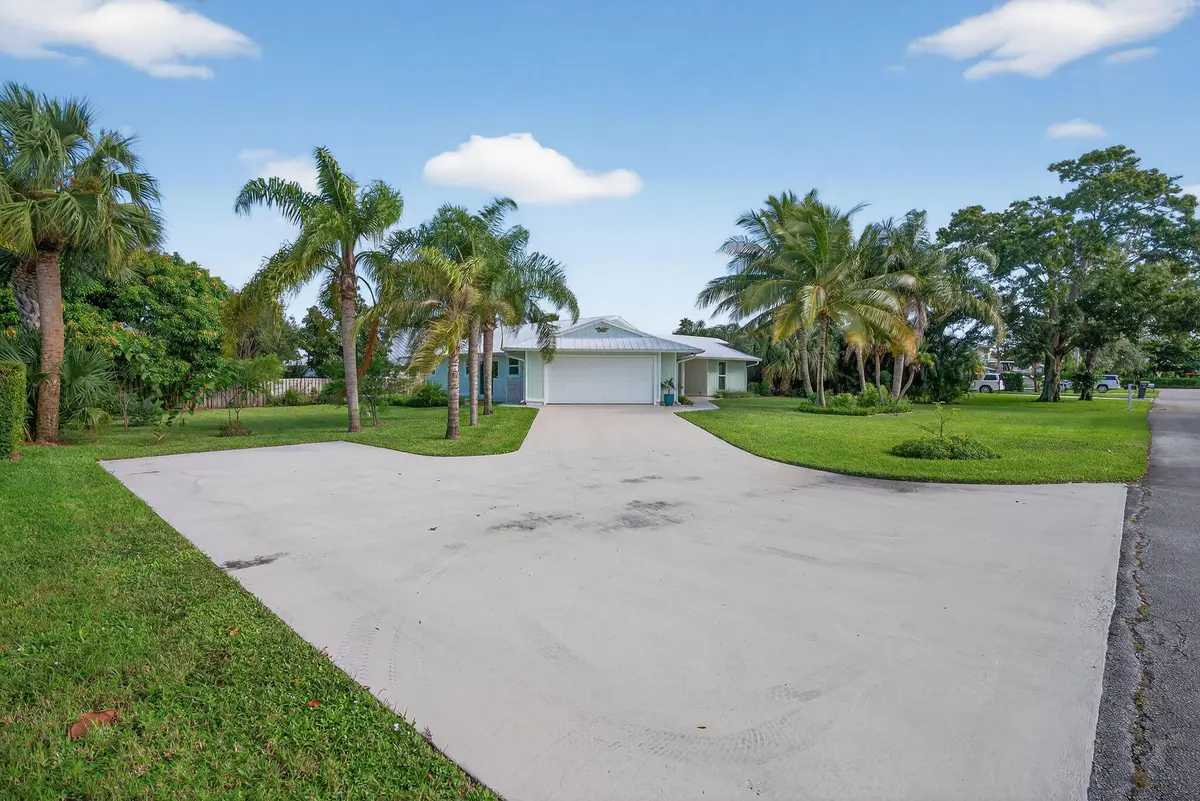 18-web-or-mls-005__MLP0022 at 5273 SE Tall Pines Way, Stuart
