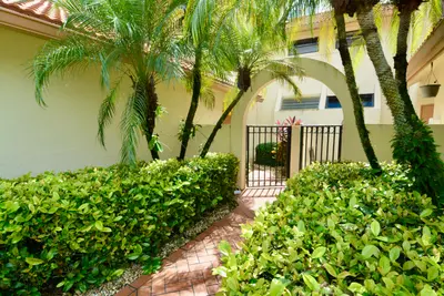 8336 Waterline Drive 201, Boynton Beach – sold