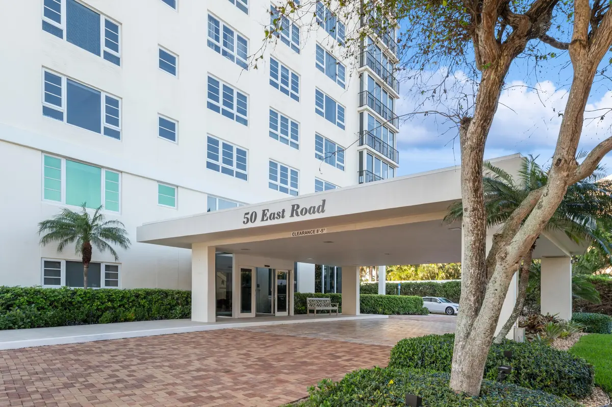 Barr Terrace Entrance at 50 East Road 11f, Delray Beach