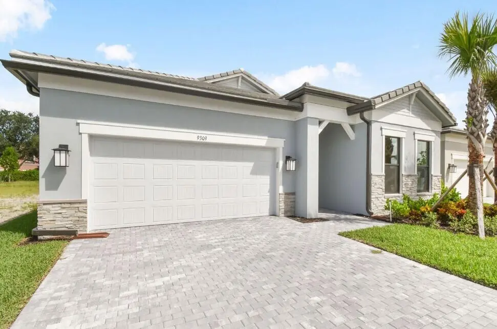 Screenshot 2025-10-08 161119 at 9309 Cape Honey Bee Lane Prestige 38, Lake Worth