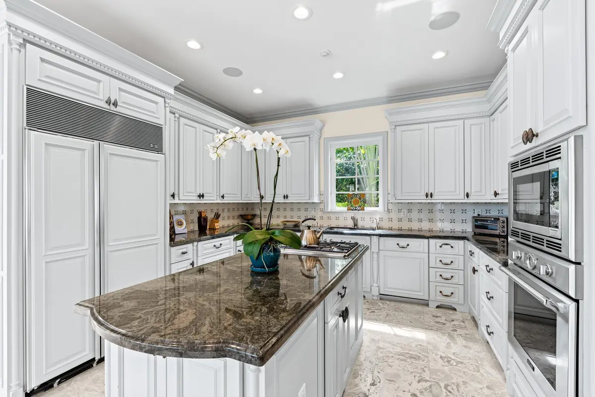 A7409143 at 2690 Sheltingham Drive, Wellington