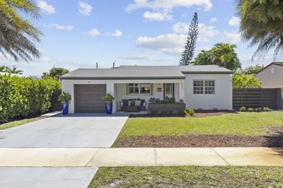 297 Minola Drive, Miami Springs – Single Family Residence for sale