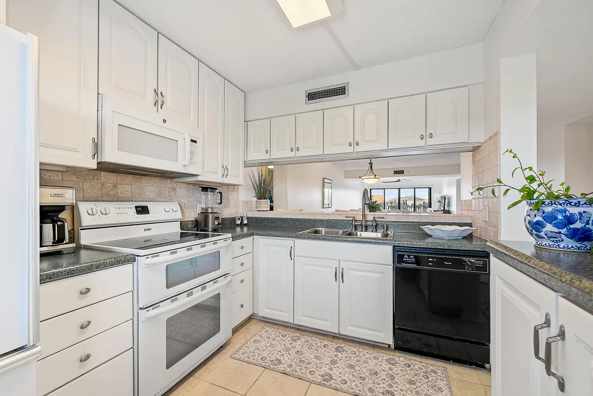 Kitchen at 1601 Marina Isle Way 402, Jupiter
