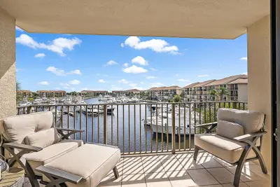 1601 Marina Isle Way 402, Jupiter – sold