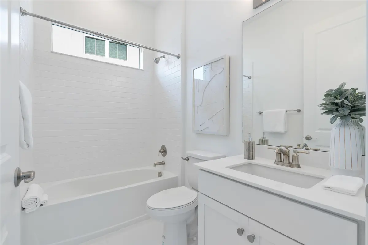 Hall Bath at 6778 SE Lost Pine Drive 26, Stuart