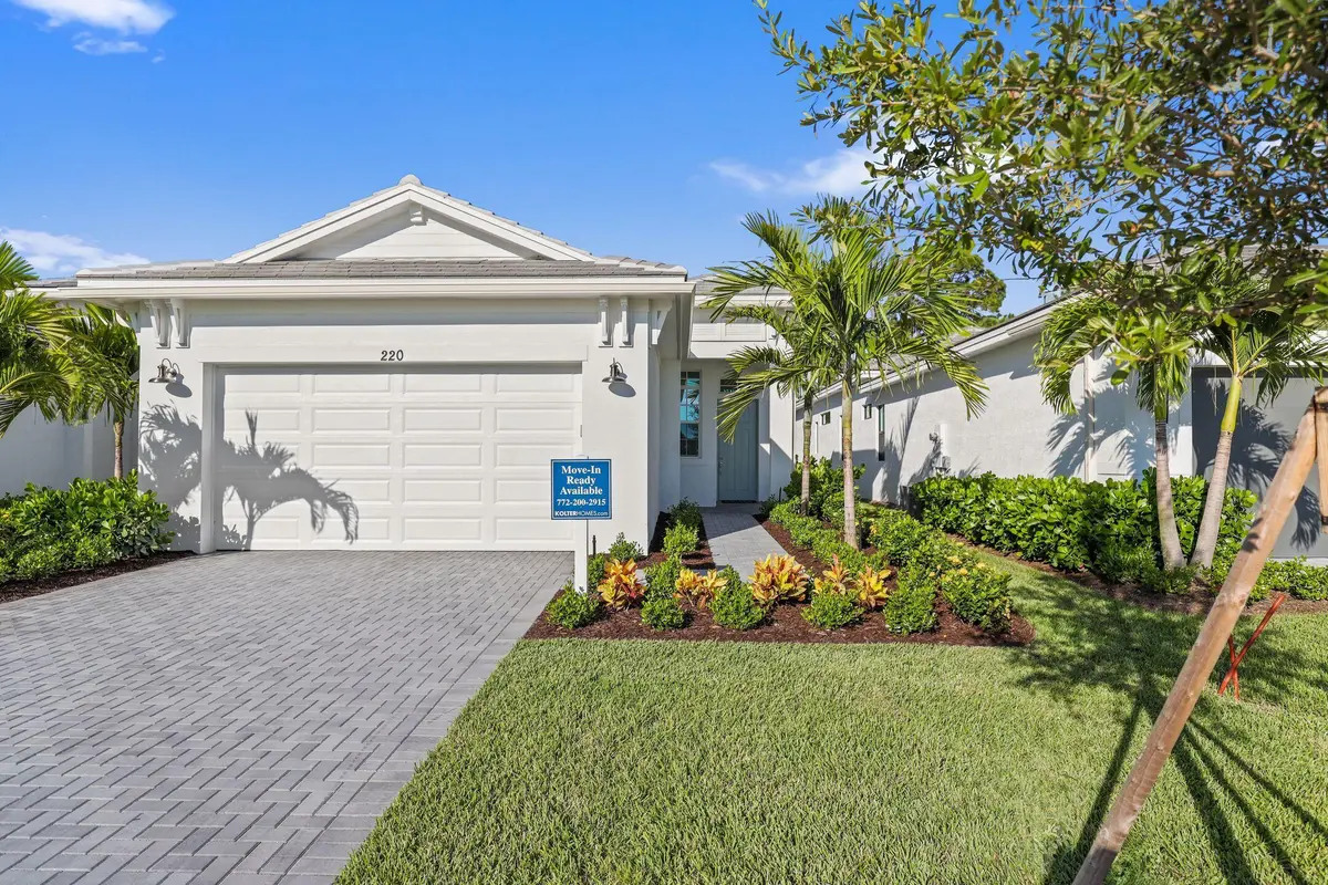 Front Exterior at 220 SE Via Sangro, Port St. Lucie