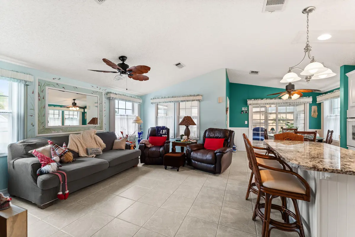 File.8 at 2013 Nettles Boulevard, Jensen Beach