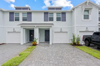5731 SE Edgewater Circle, Stuart – sold