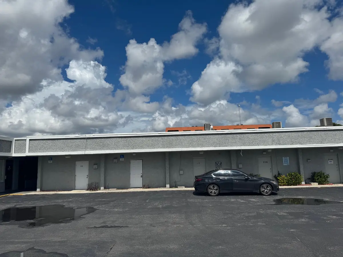 6150 8 at 6150 NW 11th Street 22-3, Sunrise