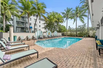 255 NE 3rd Avenue 2401, Delray Beach – Condominium for sale