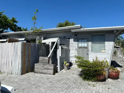 1025-1027 NE 16 Terrace, Fort Lauderdale – sold