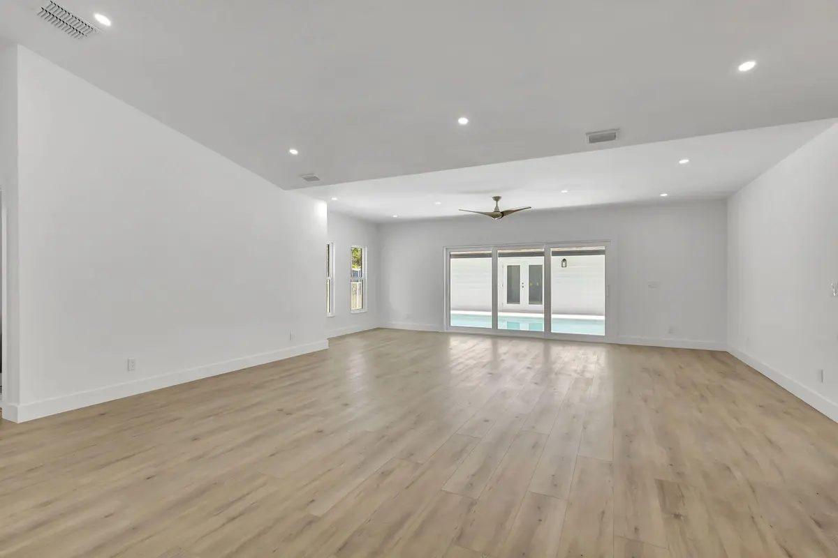 11-web-or-mls-5P1A7417 at 15388 133rd Terrace, Jupiter