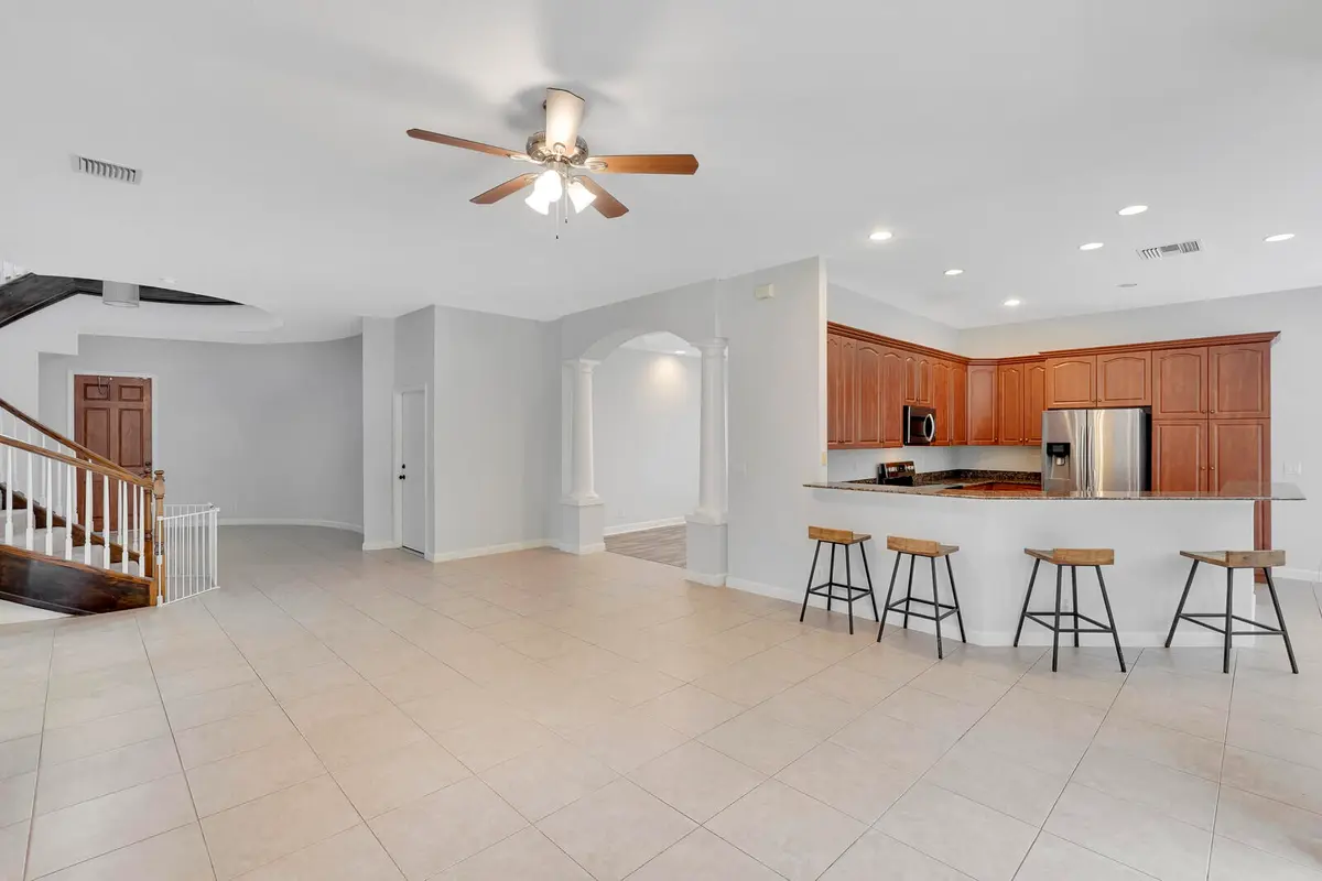 29_image_11_mls at 16383 73rd Terrace, Palm Beach Gardens
